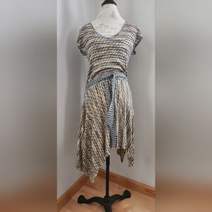 BCBG MaxAzria blue & yellow assymetrical V- neck mini dress in S